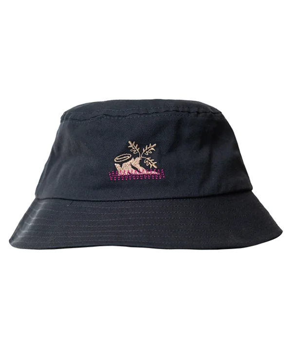 Bøttehatt En klassisk bøttehatt med et tydelig Viking-uttrykk.